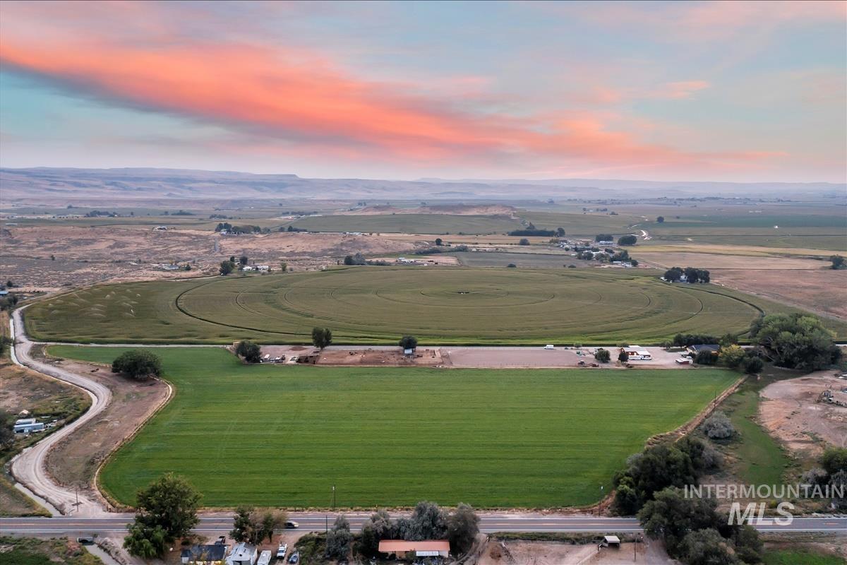 6750 Gold Buckle Way, Marsing, Idaho 83639, 4 Bedrooms, 2 Bathrooms, Residential For Sale, Price $1,575,000,MLS 98997160