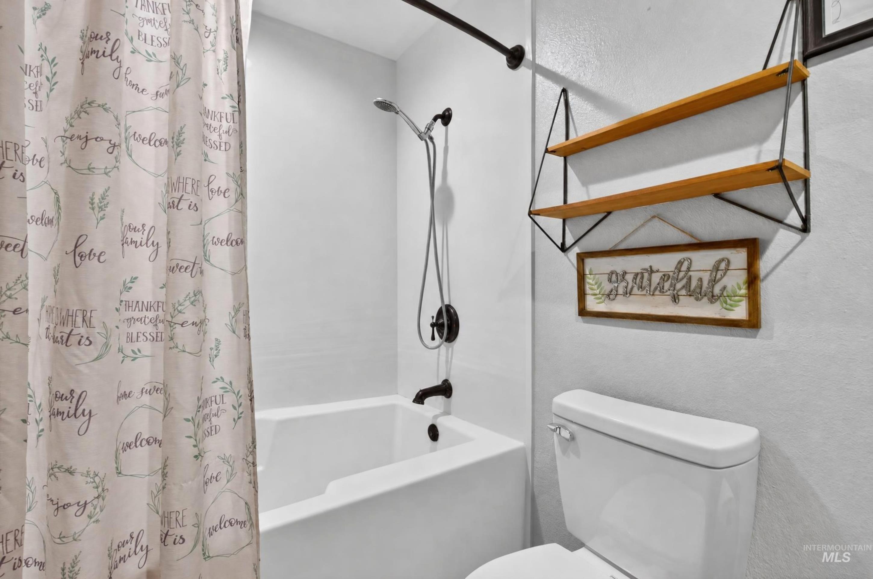 3210 Wisconsin Ave, Caldwell, Idaho 83605, 3 Bedrooms, 2 Bathrooms, Residential For Sale, Price $419,900,MLS 98997161