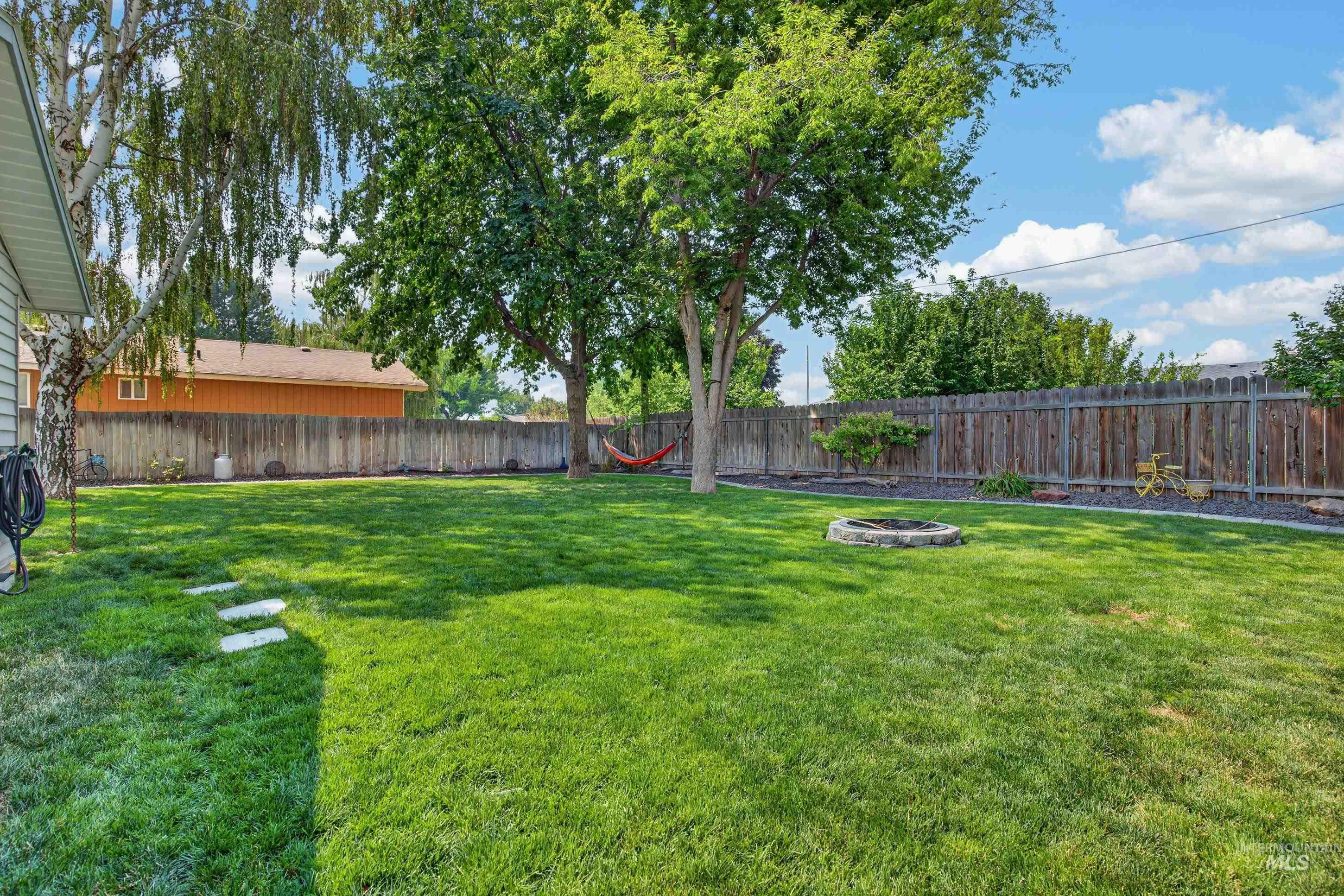 3210 Wisconsin Ave, Caldwell, Idaho 83605, 3 Bedrooms, 2 Bathrooms, Residential For Sale, Price $419,900,MLS 98997161