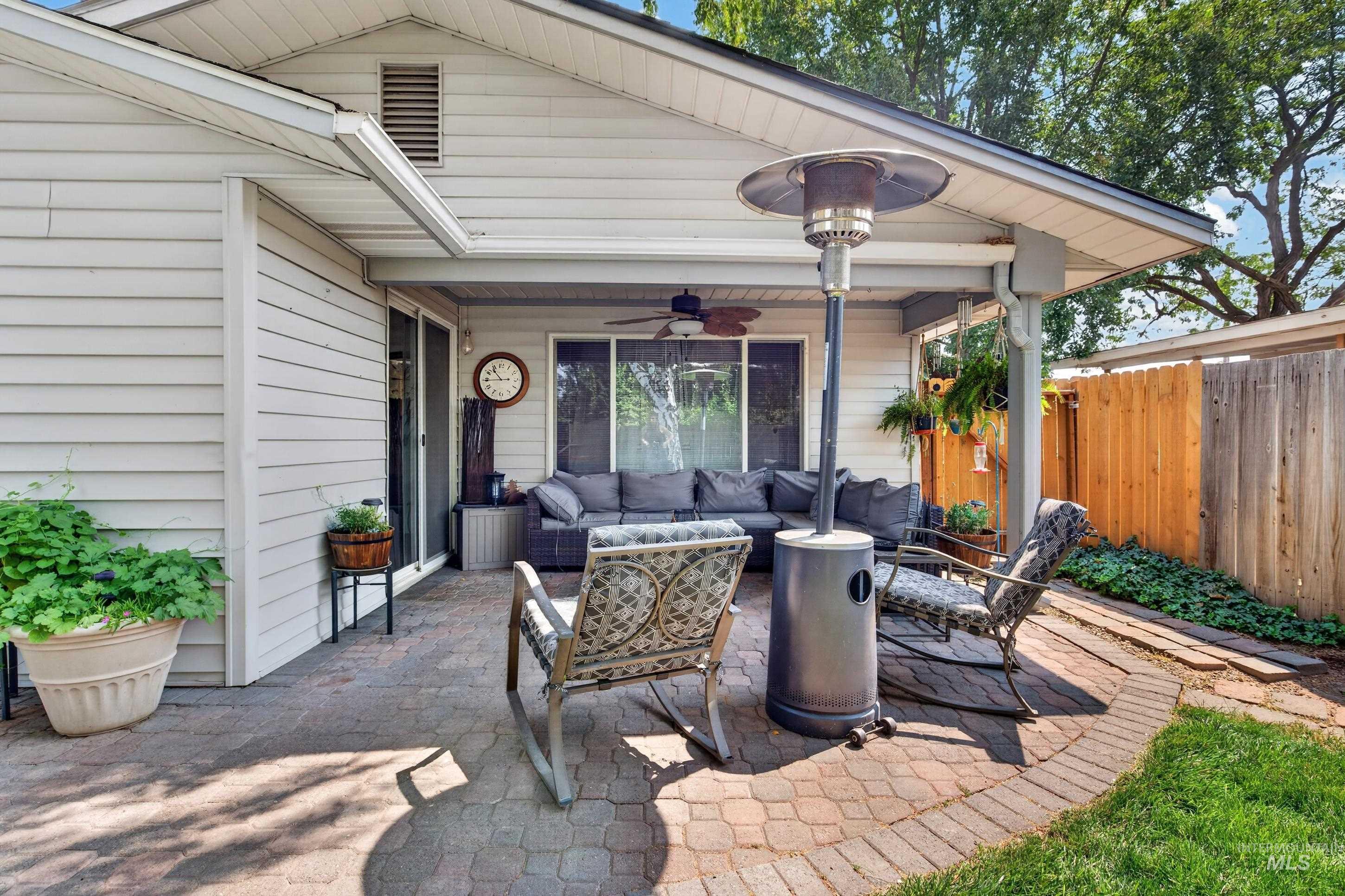 3210 Wisconsin Ave, Caldwell, Idaho 83605, 3 Bedrooms, 2 Bathrooms, Residential For Sale, Price $419,900,MLS 98997161