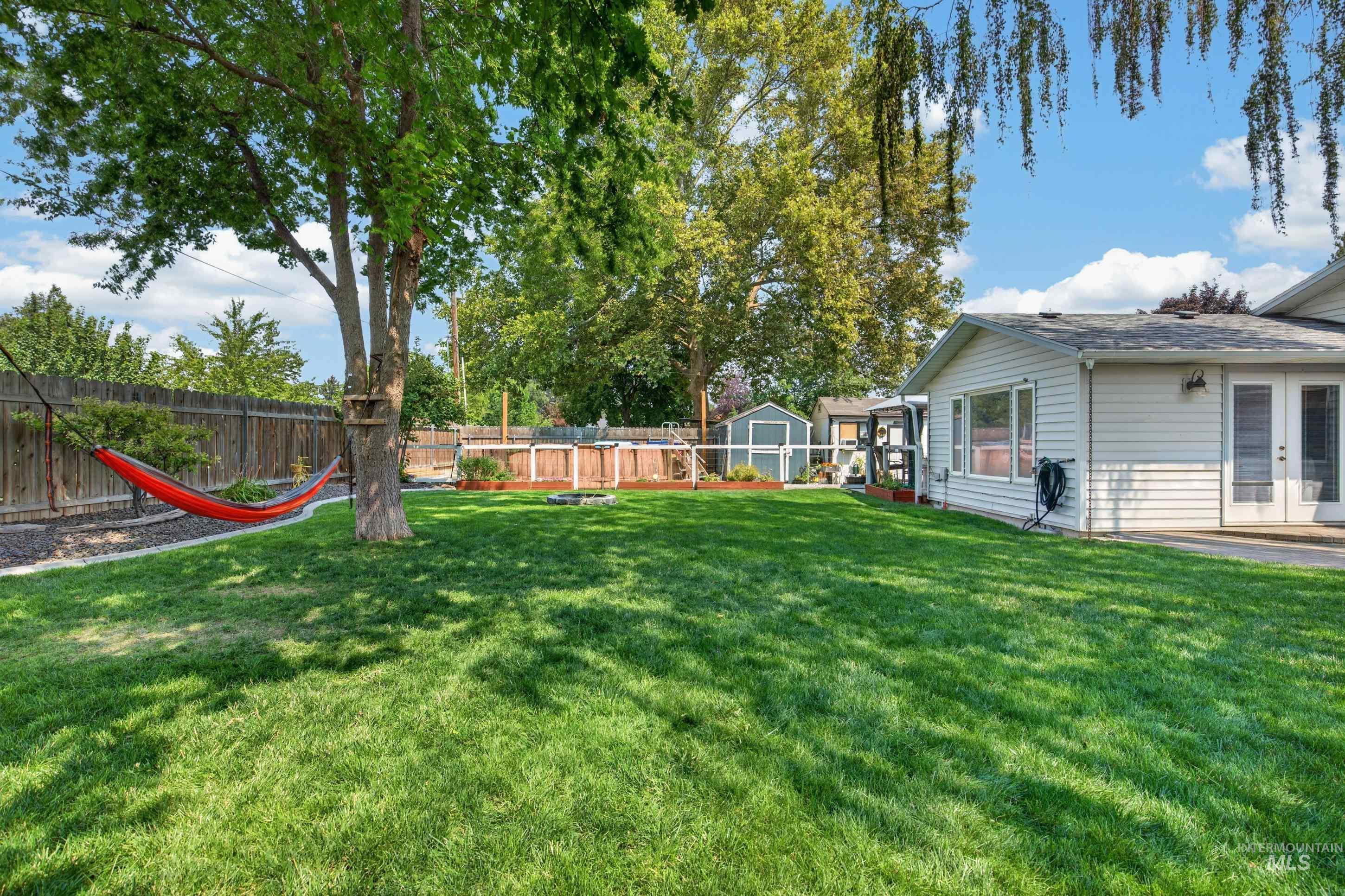 3210 Wisconsin Ave, Caldwell, Idaho 83605, 3 Bedrooms, 2 Bathrooms, Residential For Sale, Price $419,900,MLS 98997161