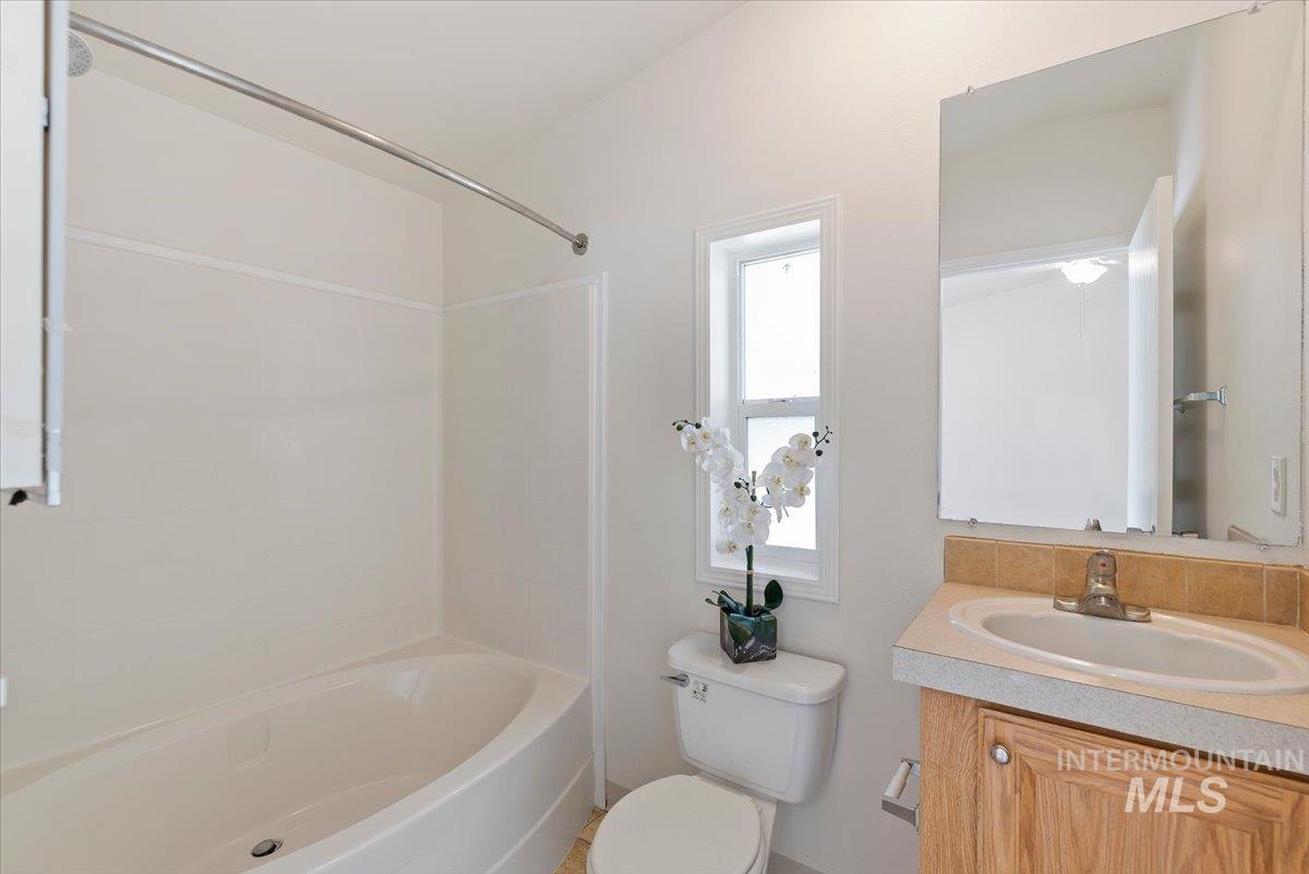 700 E Fairview, Meridian, Idaho 83642, 2 Bedrooms, 2 Bathrooms, Residential For Sale, Price $99,900,MLS 98997162