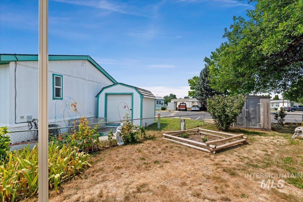 700 E Fairview, Meridian, Idaho 83642, 2 Bedrooms, 2 Bathrooms, Residential For Sale, Price $99,900,MLS 98997162