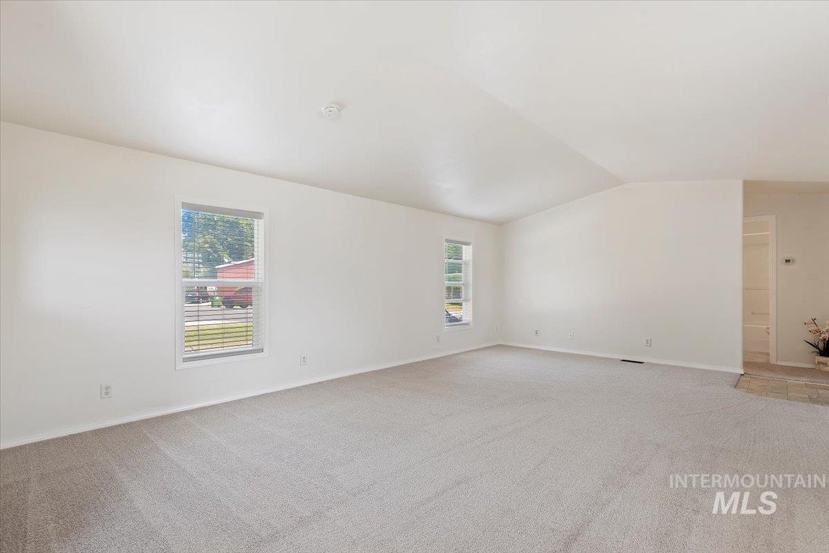700 E Fairview, Meridian, Idaho 83642, 2 Bedrooms, 2 Bathrooms, Residential For Sale, Price $99,900,MLS 98997162