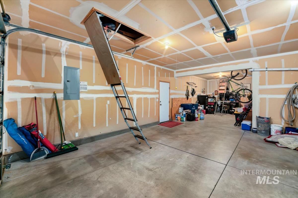 2882 S Groom Way, Meridian, Idaho 83642, 4 Bedrooms, 2.5 Bathrooms, Residential For Sale, Price $580,000,MLS 98997164