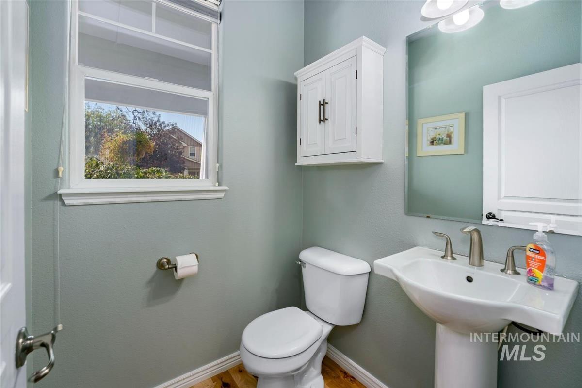 2882 S Groom Way, Meridian, Idaho 83642, 4 Bedrooms, 2.5 Bathrooms, Residential For Sale, Price $580,000,MLS 98997164