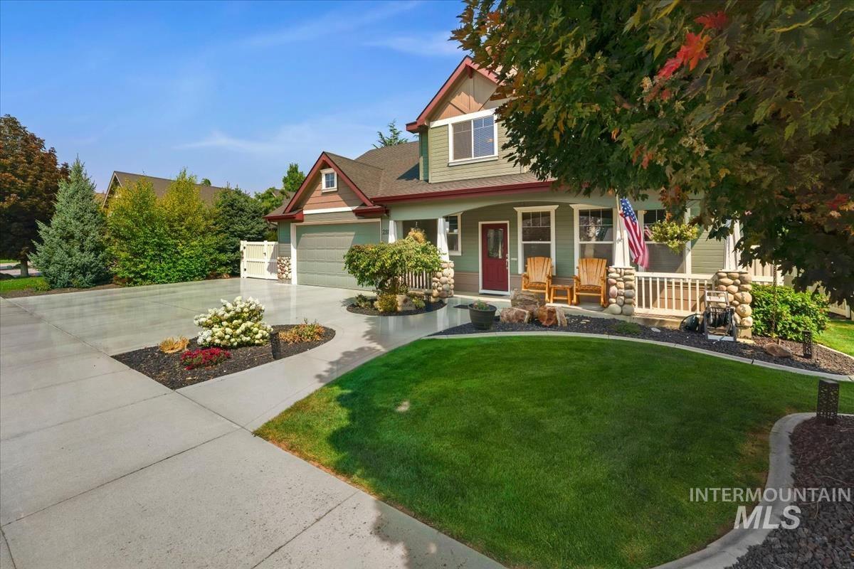 2882 S Groom Way, Meridian, Idaho 83642, 4 Bedrooms, 2.5 Bathrooms, Residential For Sale, Price $580,000,MLS 98997164