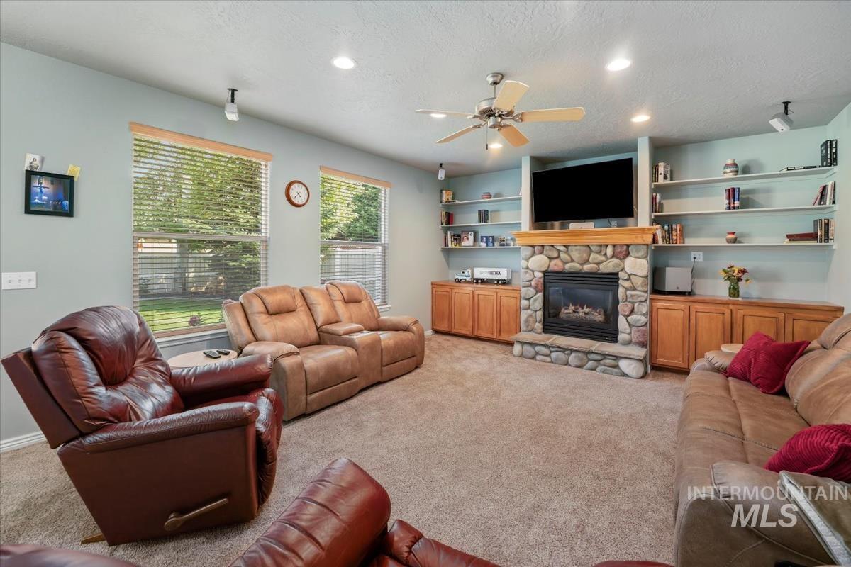 2882 S Groom Way, Meridian, Idaho 83642, 4 Bedrooms, 2.5 Bathrooms, Residential For Sale, Price $580,000,MLS 98997164