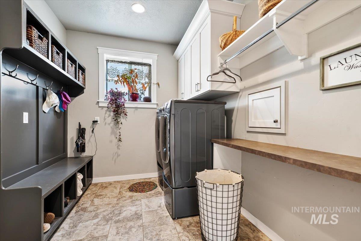 1356 N Willowick Ave, Eagle, Idaho 83616, 3 Bedrooms, 3 Bathrooms, Residential For Sale, Price $819,000, 98997168