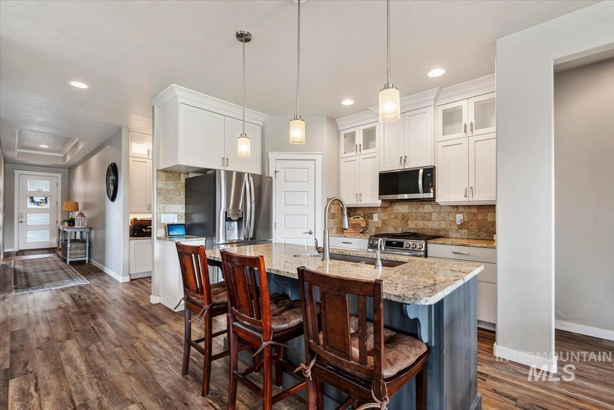 1356 N Willowick Ave, Eagle, Idaho 83616, 3 Bedrooms, 3 Bathrooms, Residential For Sale, Price $799,000,MLS 98997168