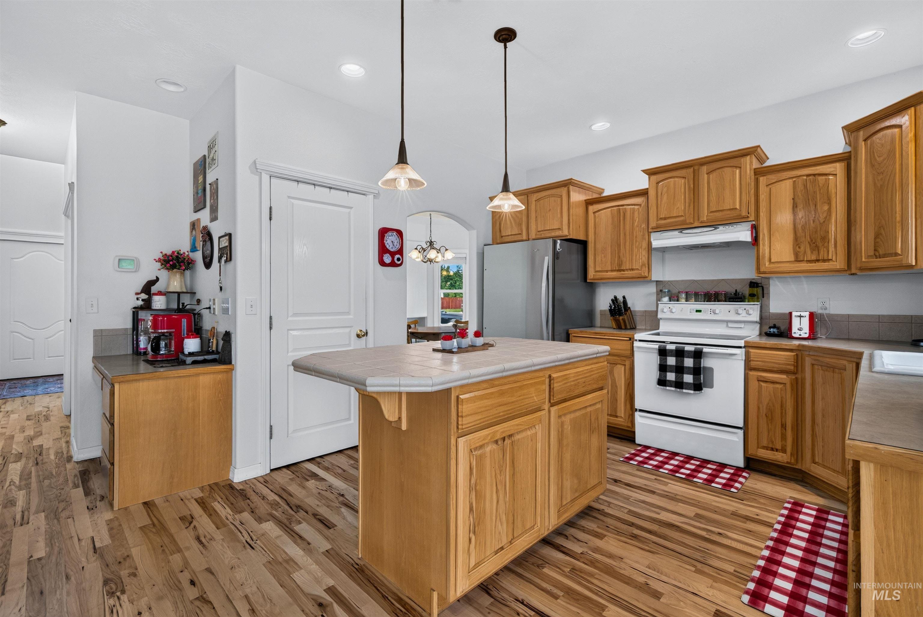 9667 W Antietam Court, Boise, Idaho 83709, 3 Bedrooms, 2.5 Bathrooms, Residential For Sale, Price $535,537,MLS 98997171