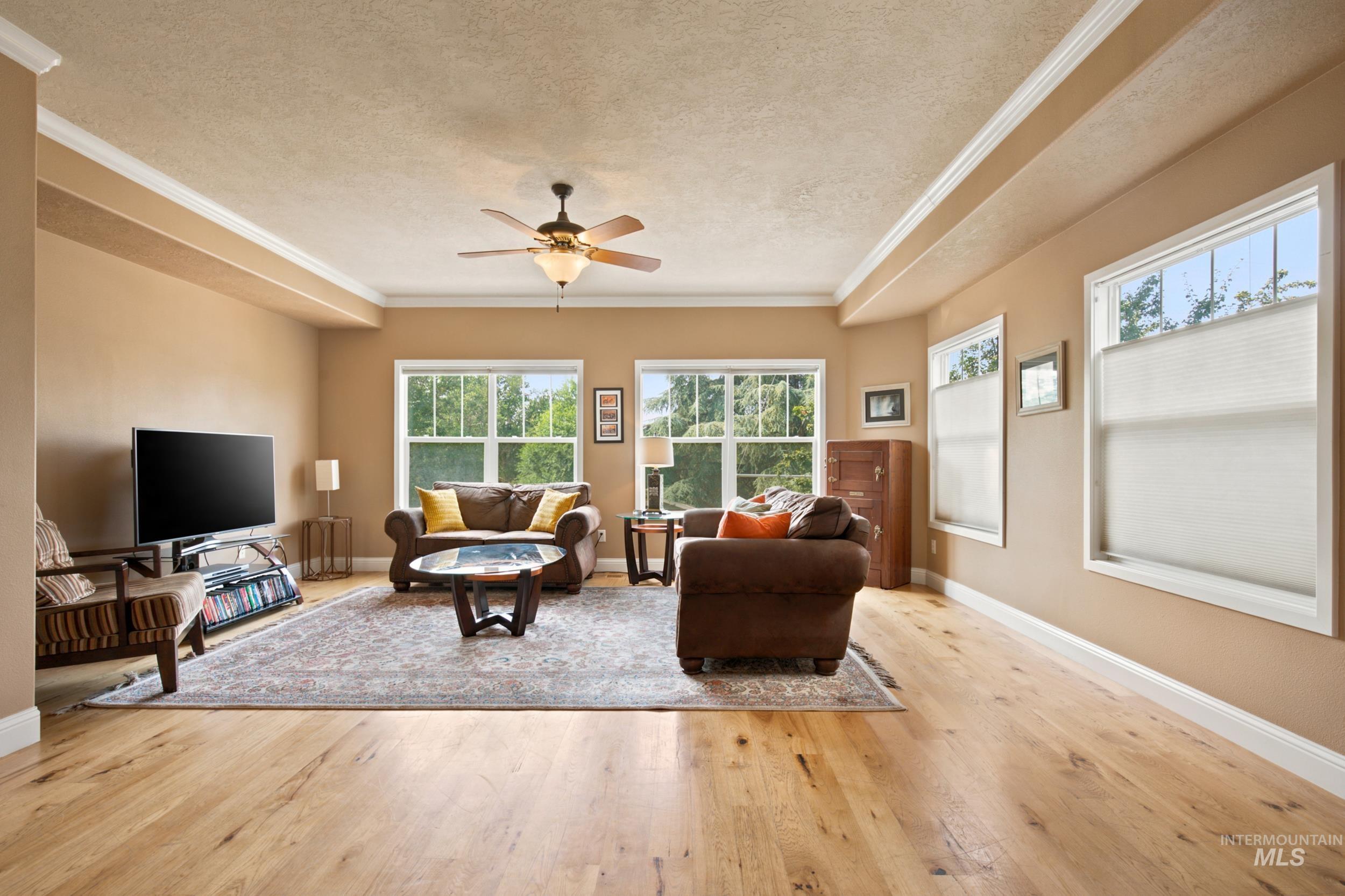 1433 E Hays St., Boise, Idaho 83712, 4 Bedrooms, 2.5 Bathrooms, Residential For Sale, Price $750,000,MLS 98997173