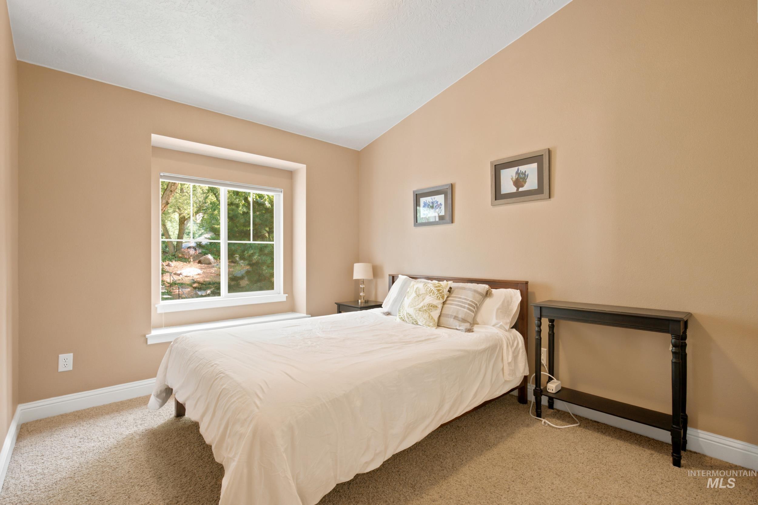1433 E Hays St., Boise, Idaho 83712, 4 Bedrooms, 2.5 Bathrooms, Residential For Sale, Price $750,000,MLS 98997173