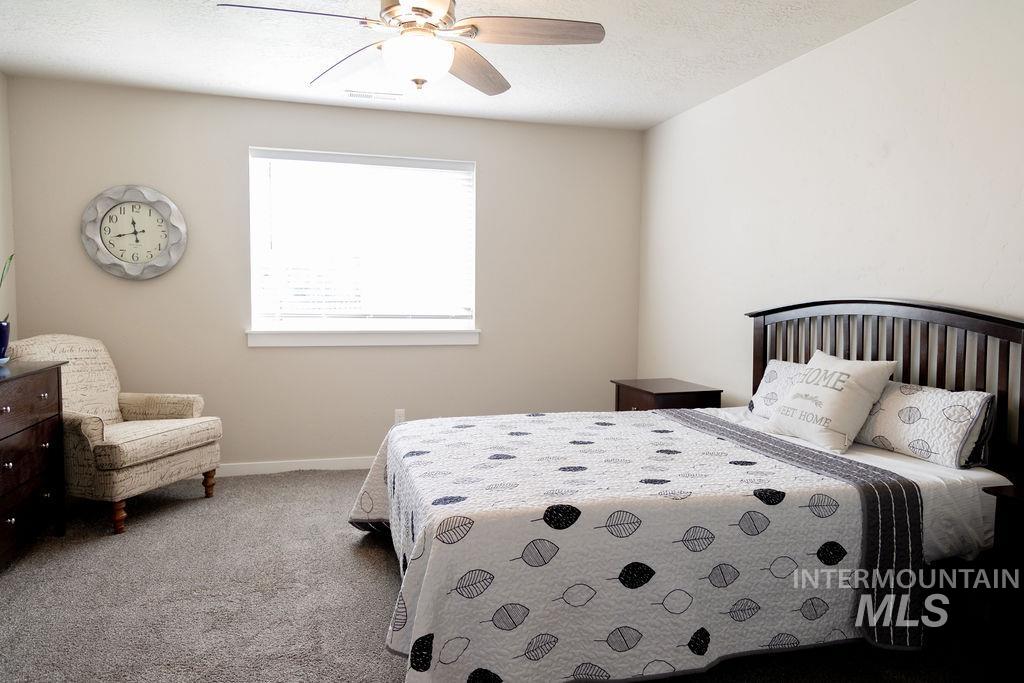 2046 S Hills Ave, Meridian, Idaho 83642, 2 Bedrooms, 2 Bathrooms, Residential For Sale, Price $424,900,MLS 98997175