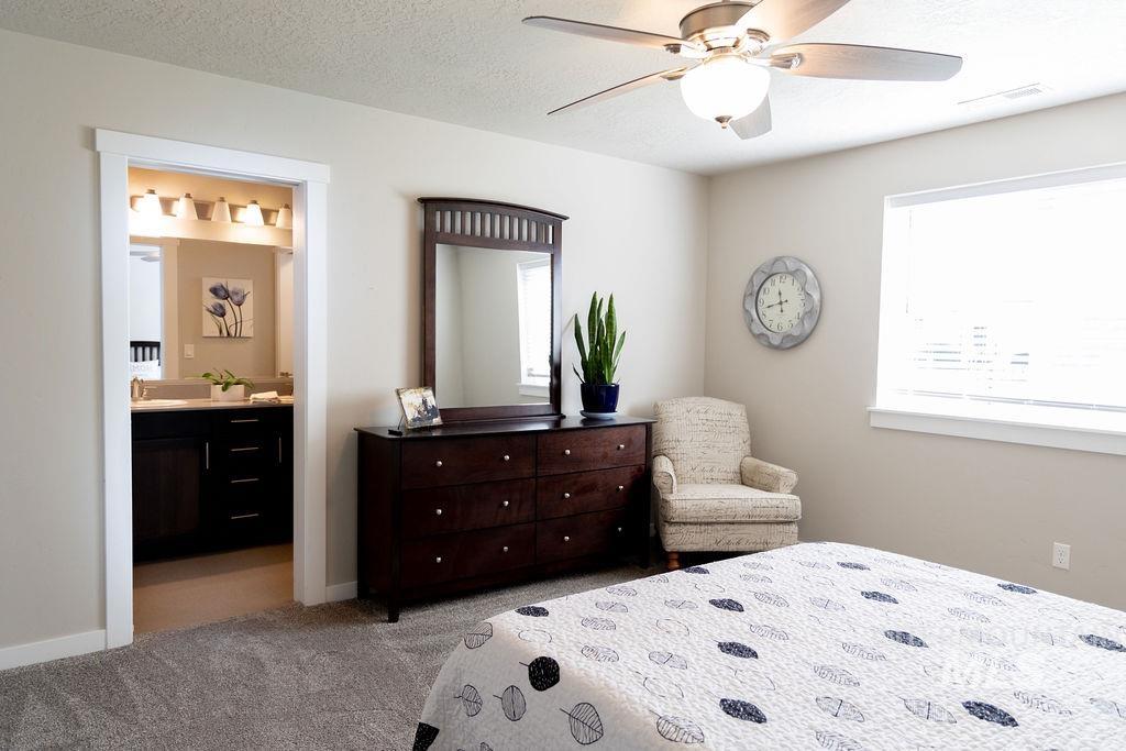 2046 S Hills Ave, Meridian, Idaho 83642, 2 Bedrooms, 2 Bathrooms, Residential For Sale, Price $424,900,MLS 98997175