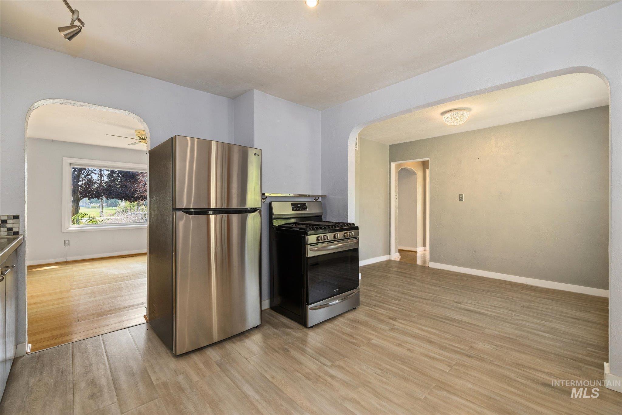 5712 W Castle Drive, Boise, Idaho 83638, 2 Bedrooms, 1 Bathroom, Residential For Sale, Price $479,000,MLS 98997176