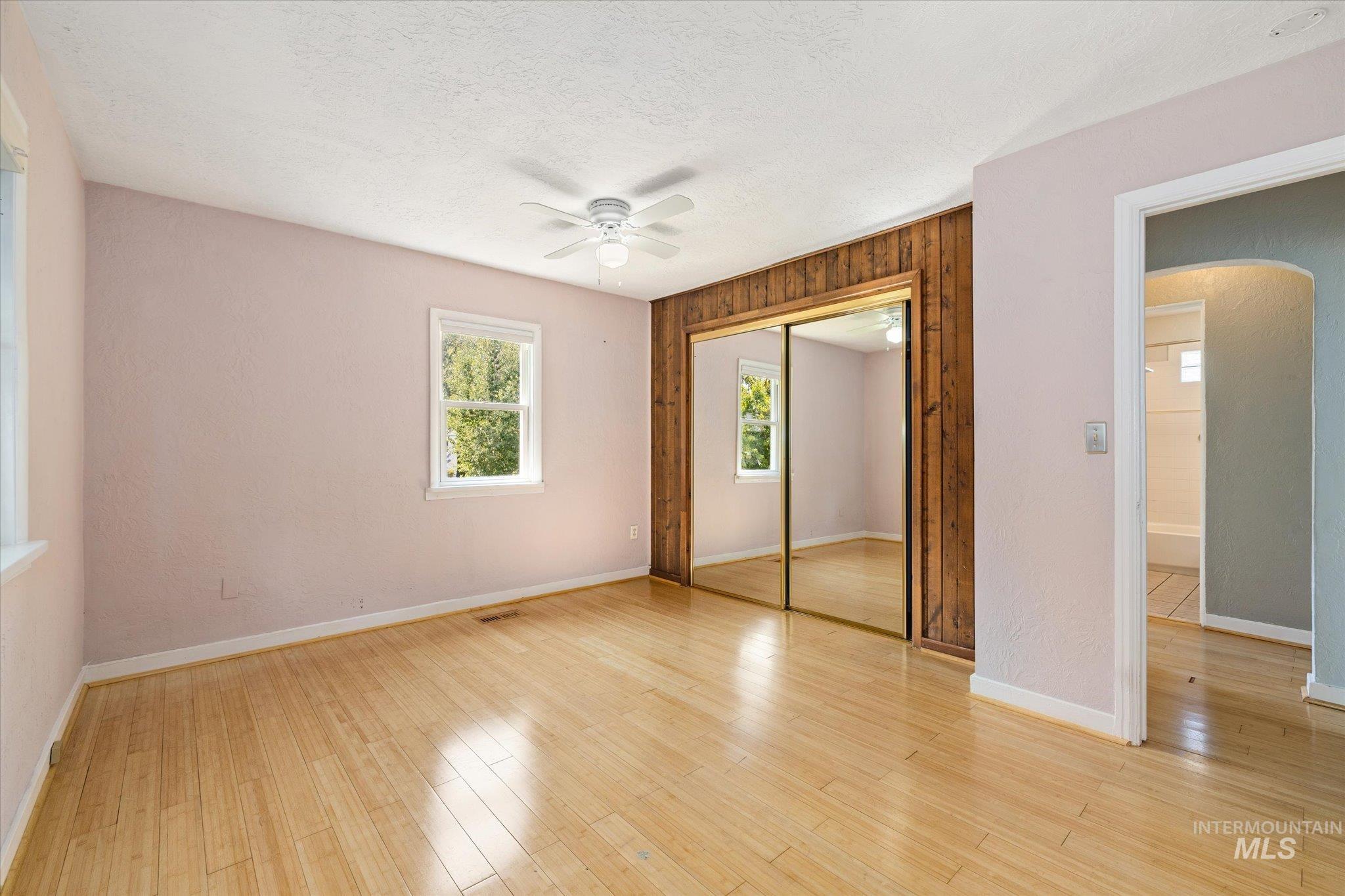 5712 W Castle Drive, Boise, Idaho 83638, 2 Bedrooms, 1 Bathroom, Residential For Sale, Price $479,000,MLS 98997176