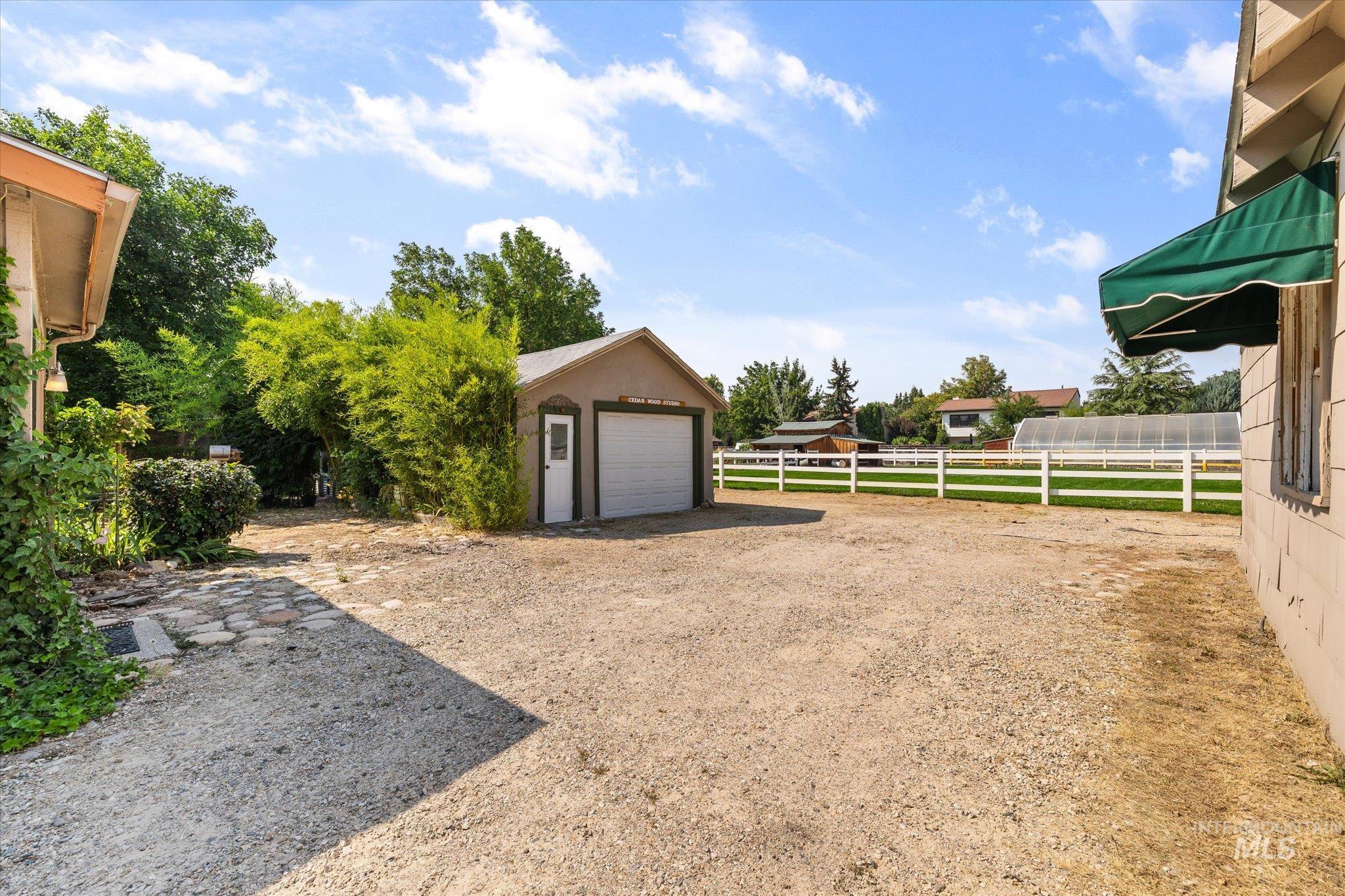 5712 W Castle Drive, Boise, Idaho 83638, 2 Bedrooms, 1 Bathroom, Residential For Sale, Price $479,000,MLS 98997176