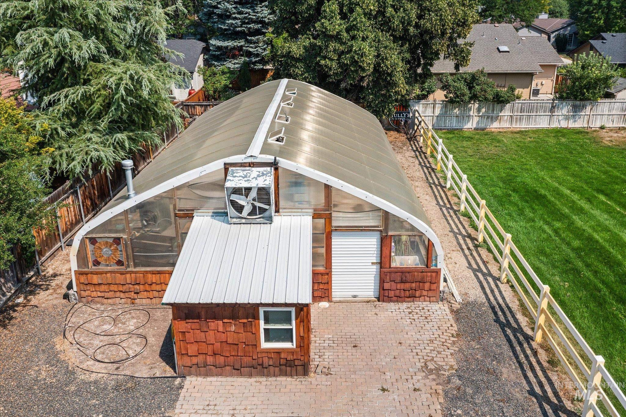 5810 W Castle Drive, Boise, Idaho 83703, 3 Bedrooms, 2 Bathrooms, Residential For Sale, Price $899,000,MLS 98997177