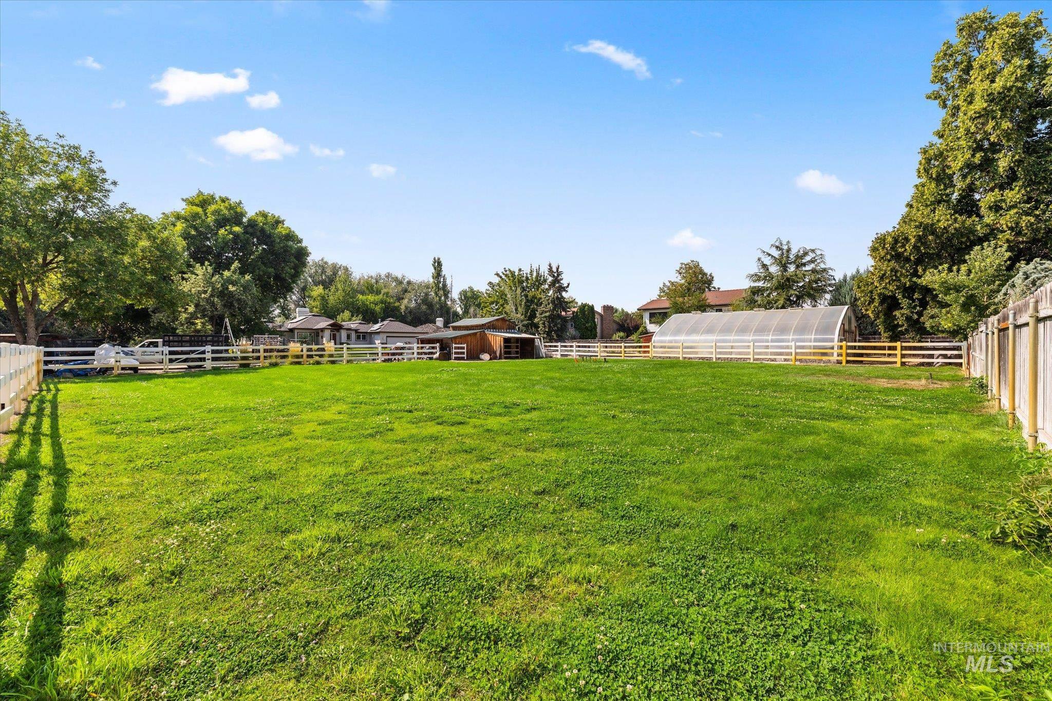 5810 W Castle Drive, Boise, Idaho 83703, 3 Bedrooms, 2 Bathrooms, Residential For Sale, Price $899,000,MLS 98997177