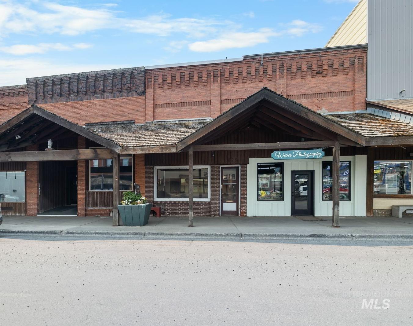 425 Main St, CottonWood, Idaho 83522, Business/Commercial For Sale, Price $114,900,MLS 98997178