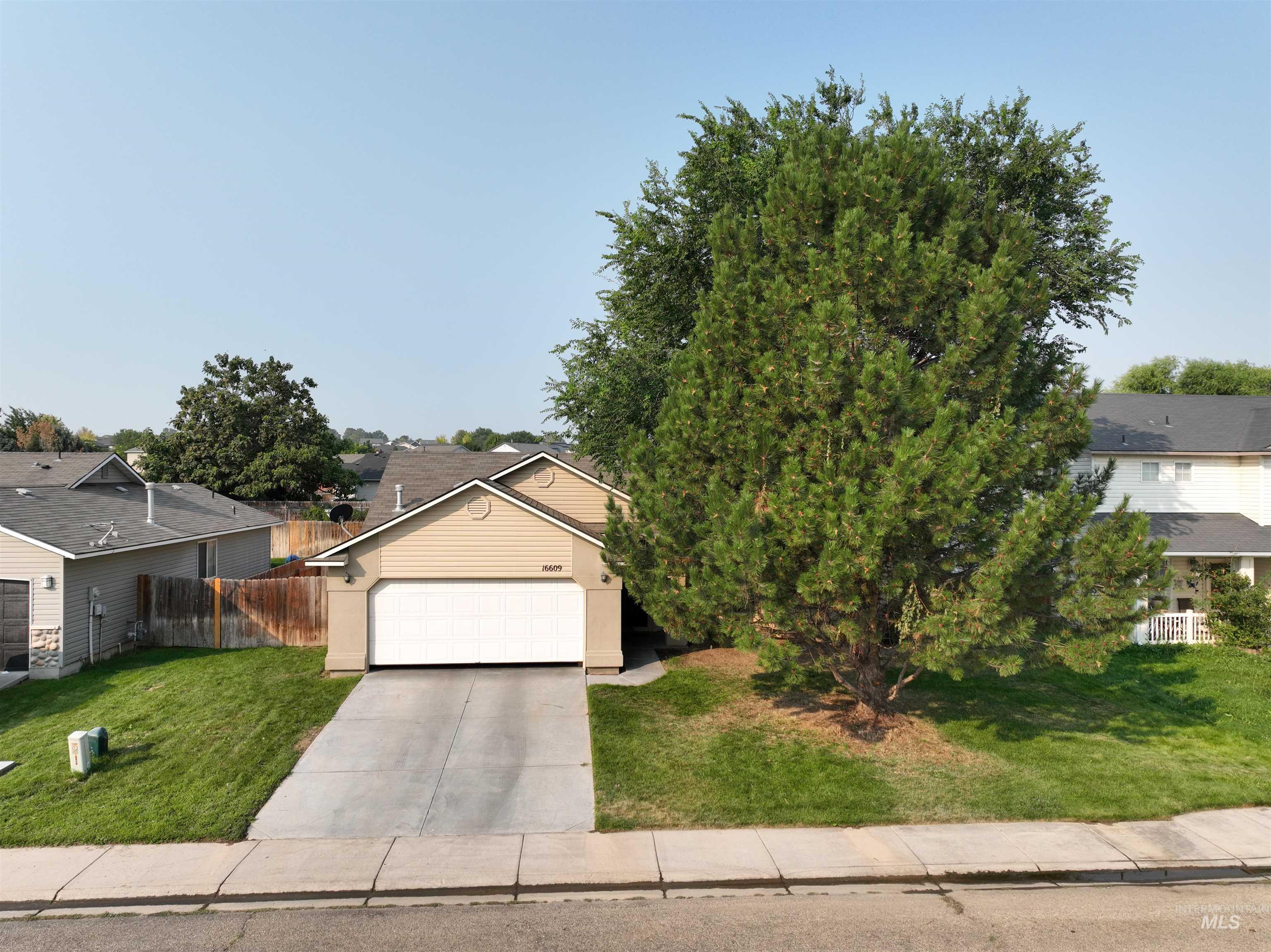 16609 Old Friendship Way, Caldwell, Idaho 83605, 4 Bedrooms, 2 Bathrooms, Residential For Sale, Price $335,000,MLS 98997180