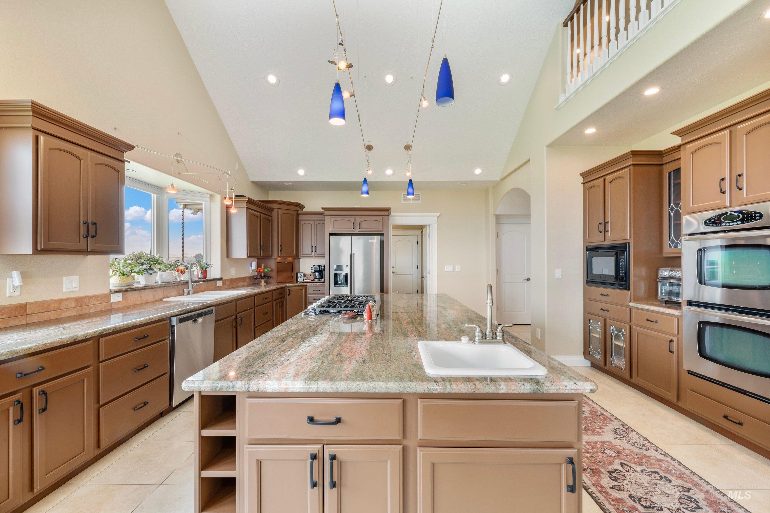 23250 Graphic Ln, Wilder, Idaho 83676, 4 Bedrooms, 3.5 Bathrooms, Residential For Sale, Price $1,525,000,MLS 98997182