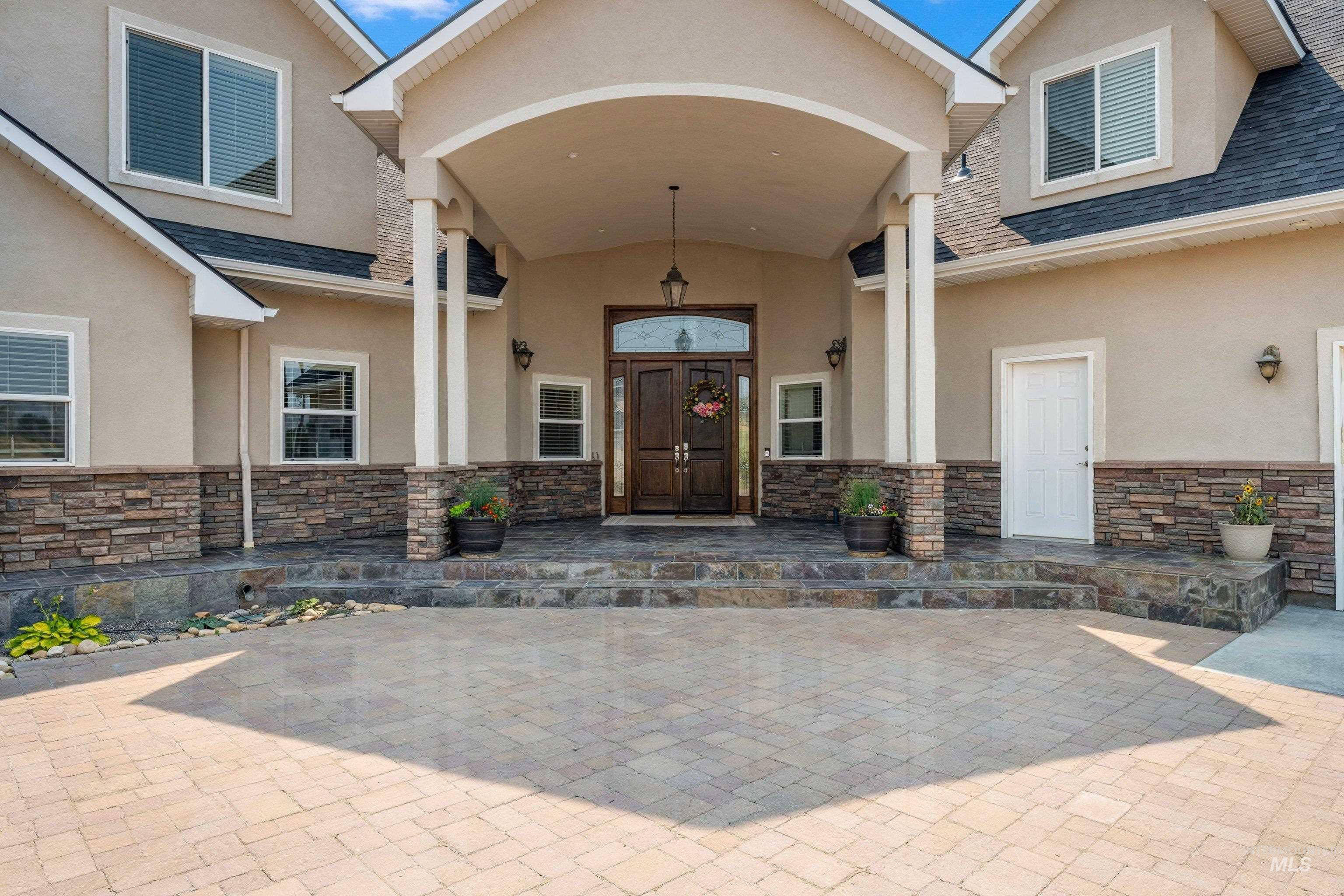 23250 Graphic Ln, Wilder, Idaho 83676, 4 Bedrooms, 3.5 Bathrooms, Residential For Sale, Price $1,525,000,MLS 98997182