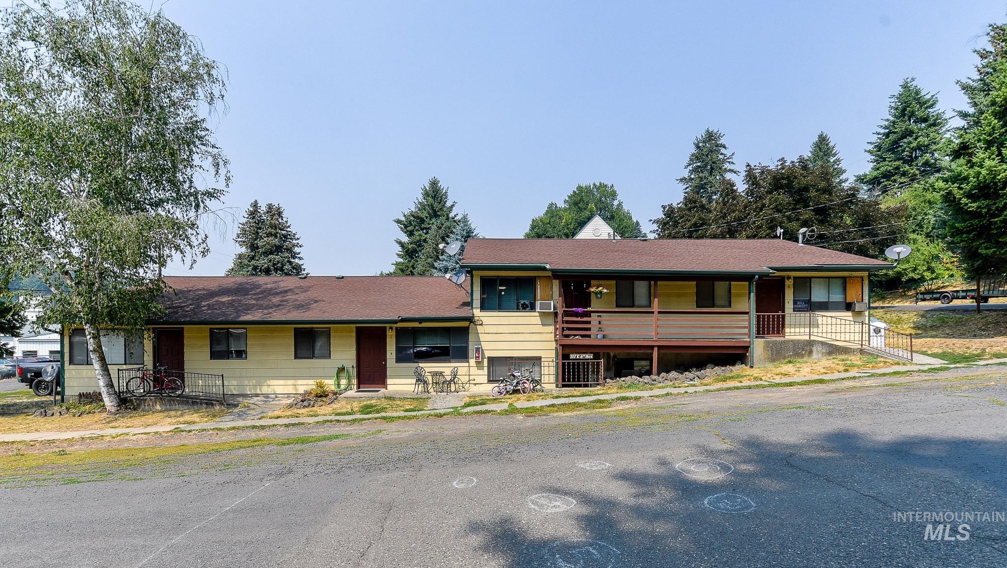 107 6th St, Troy, Idaho 83871, Business/Commercial For Sale, Price $459,000,MLS 98997184
