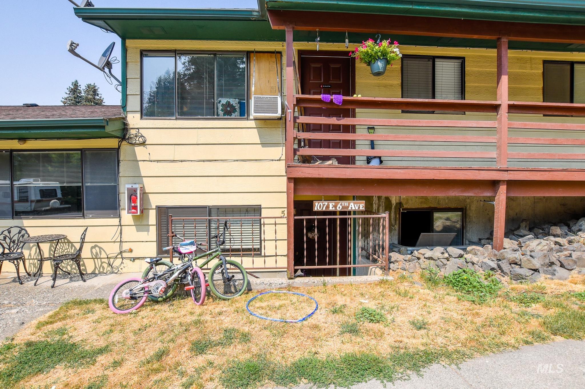 107 6th St, Troy, Idaho 83871, Business/Commercial For Sale, Price $459,000,MLS 98997184