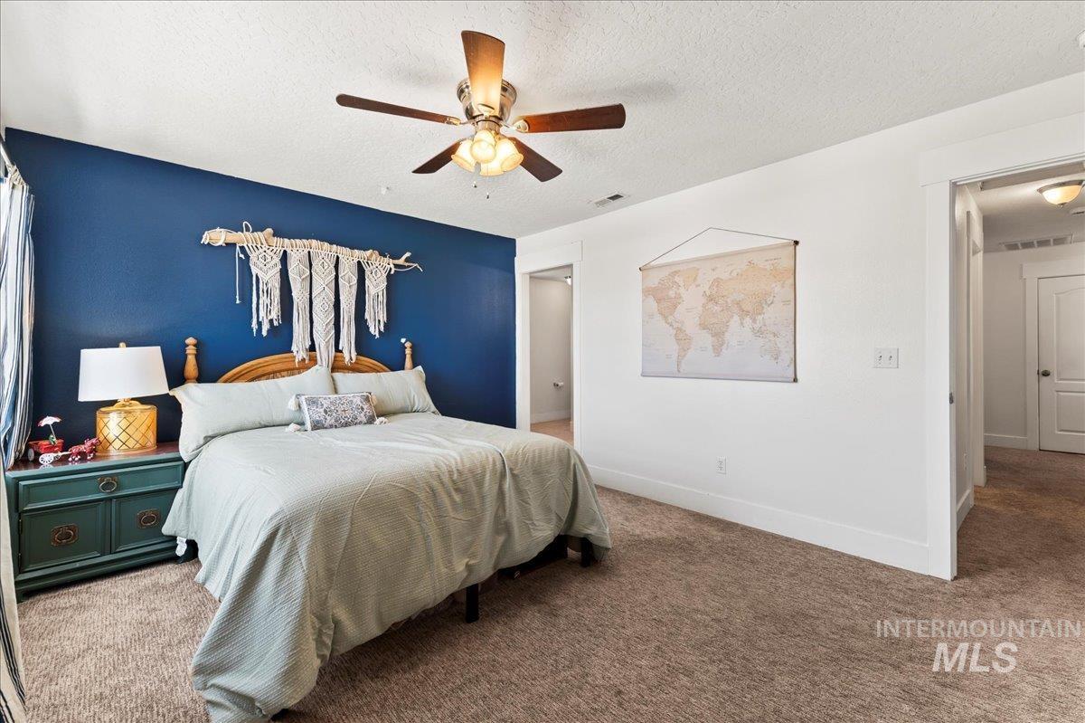 335 E Willowcreek Dr, Middleton, Idaho 83644, 3 Bedrooms, 2.5 Bathrooms, Residential For Sale, Price $419,990,MLS 98997185