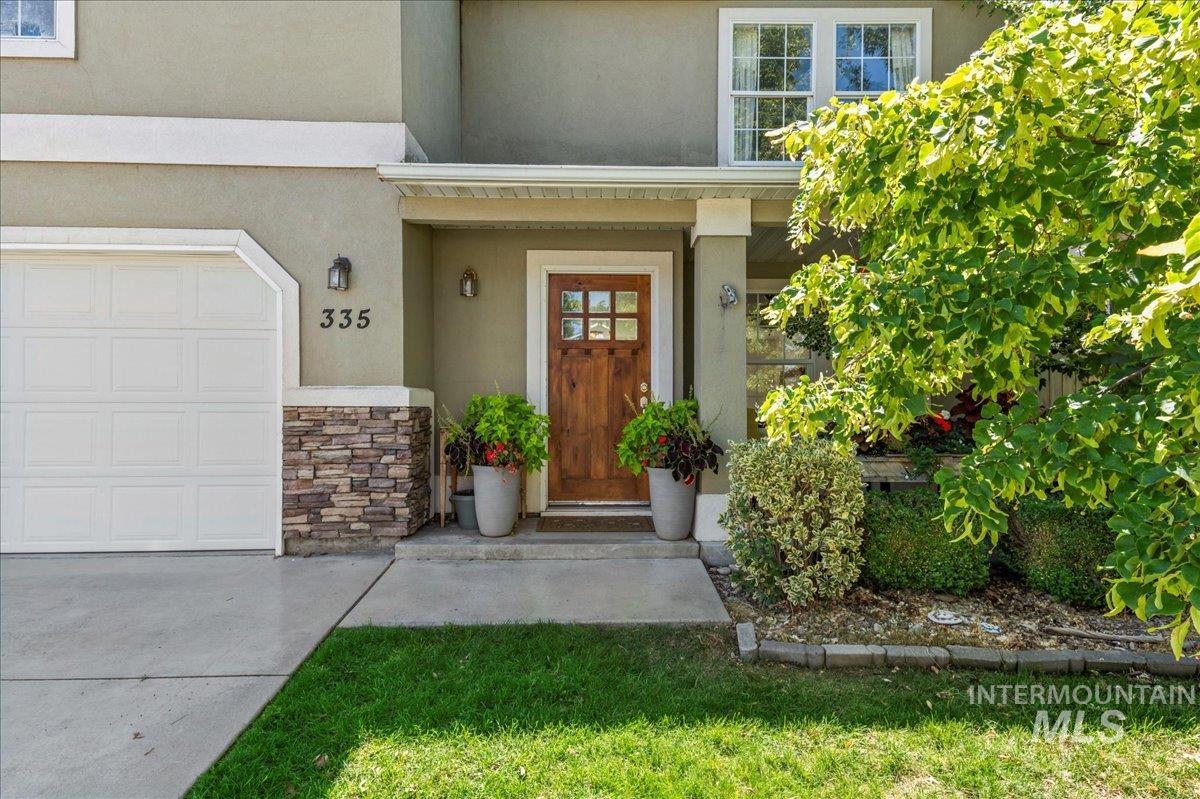 335 E Willowcreek Dr, Middleton, Idaho 83644, 3 Bedrooms, 2.5 Bathrooms, Residential For Sale, Price $419,990,MLS 98997185