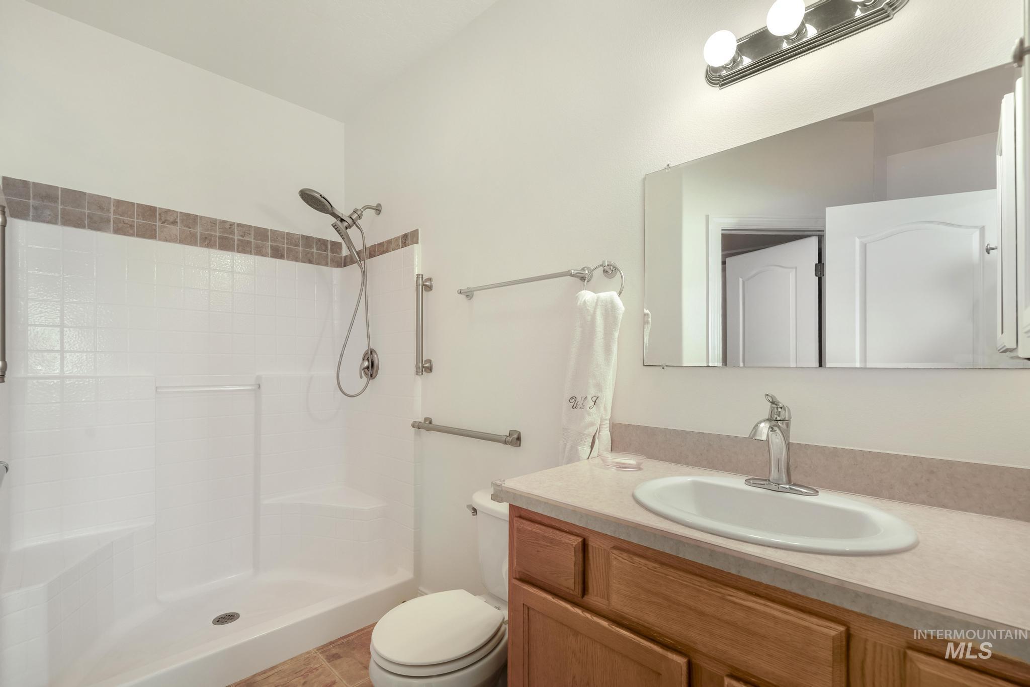 167 New Hampshire Way, Twin Falls, Idaho 83301, 2 Bedrooms, 2 Bathrooms, Residential For Sale, Price $315,000,MLS 98997186