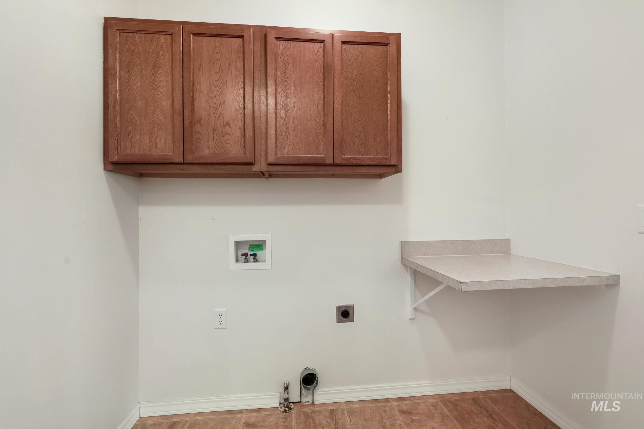 167 New Hampshire Way, Twin Falls, Idaho 83301, 2 Bedrooms, 2 Bathrooms, Residential For Sale, Price $315,000,MLS 98997186
