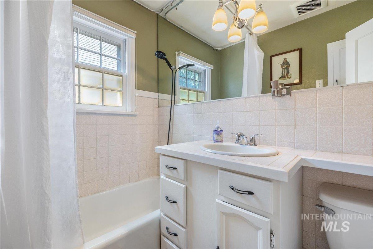 115 N Coston St., Boise, Idaho 83712, 4 Bedrooms, 2 Bathrooms, Residential For Sale, Price $850,000,MLS 98997190