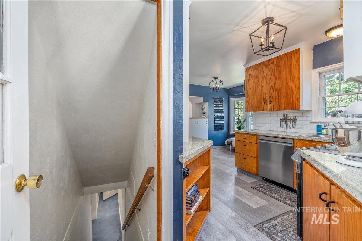 115 N Coston St., Boise, Idaho 83712, 4 Bedrooms, 2 Bathrooms, Residential For Sale, Price $850,000,MLS 98997190