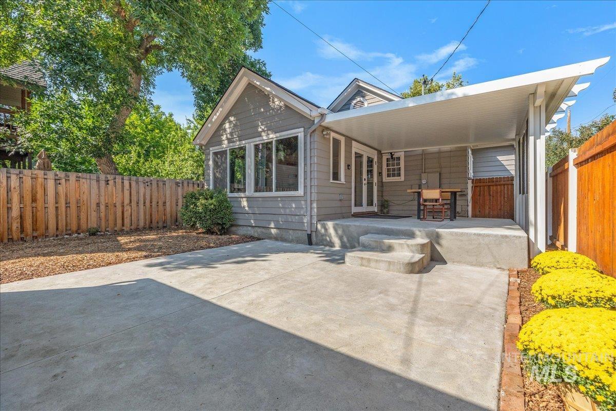 115 N Coston St., Boise, Idaho 83712, 4 Bedrooms, 2 Bathrooms, Residential For Sale, Price $850,000,MLS 98997190