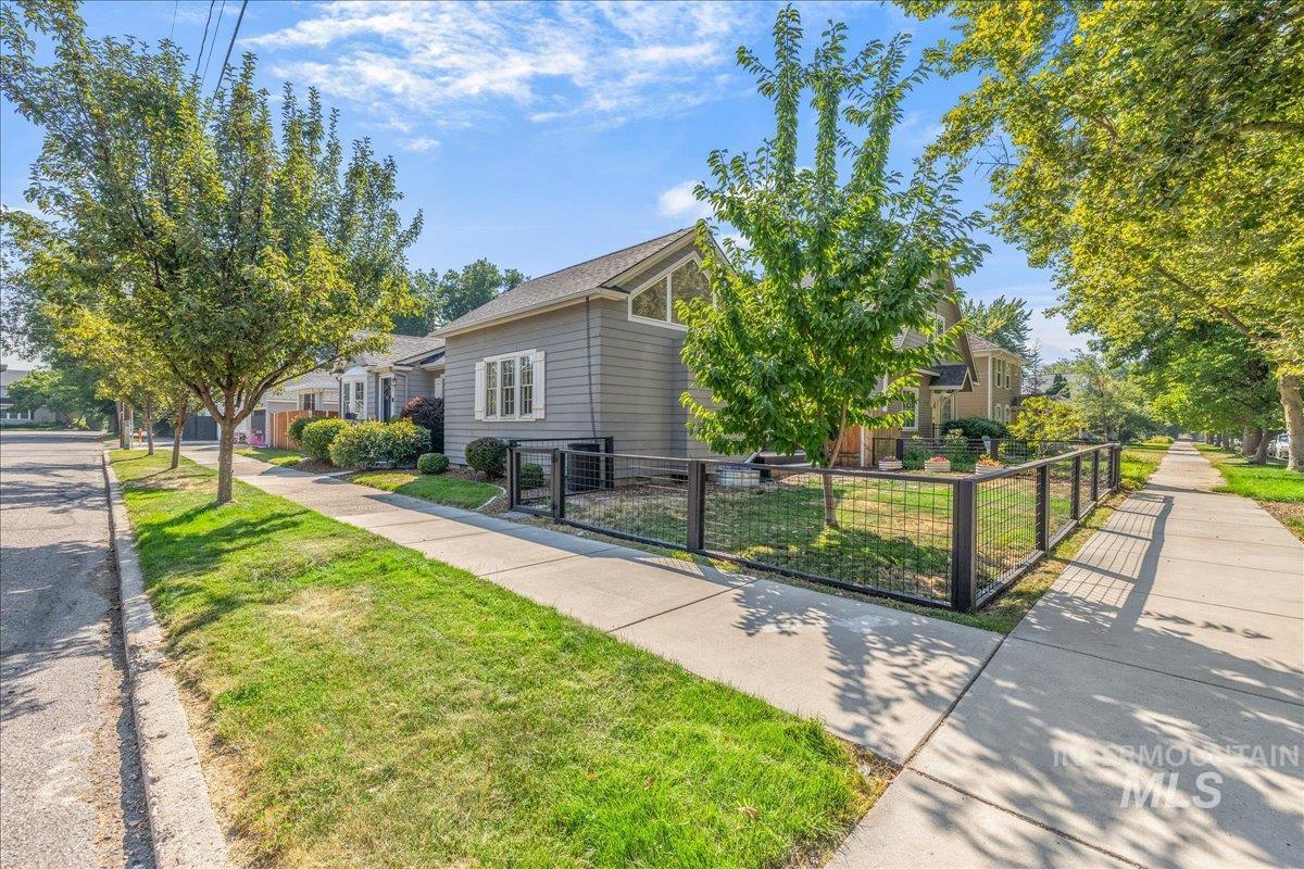 115 N Coston St., Boise, Idaho 83712, 4 Bedrooms, 2 Bathrooms, Residential For Sale, Price $850,000,MLS 98997190