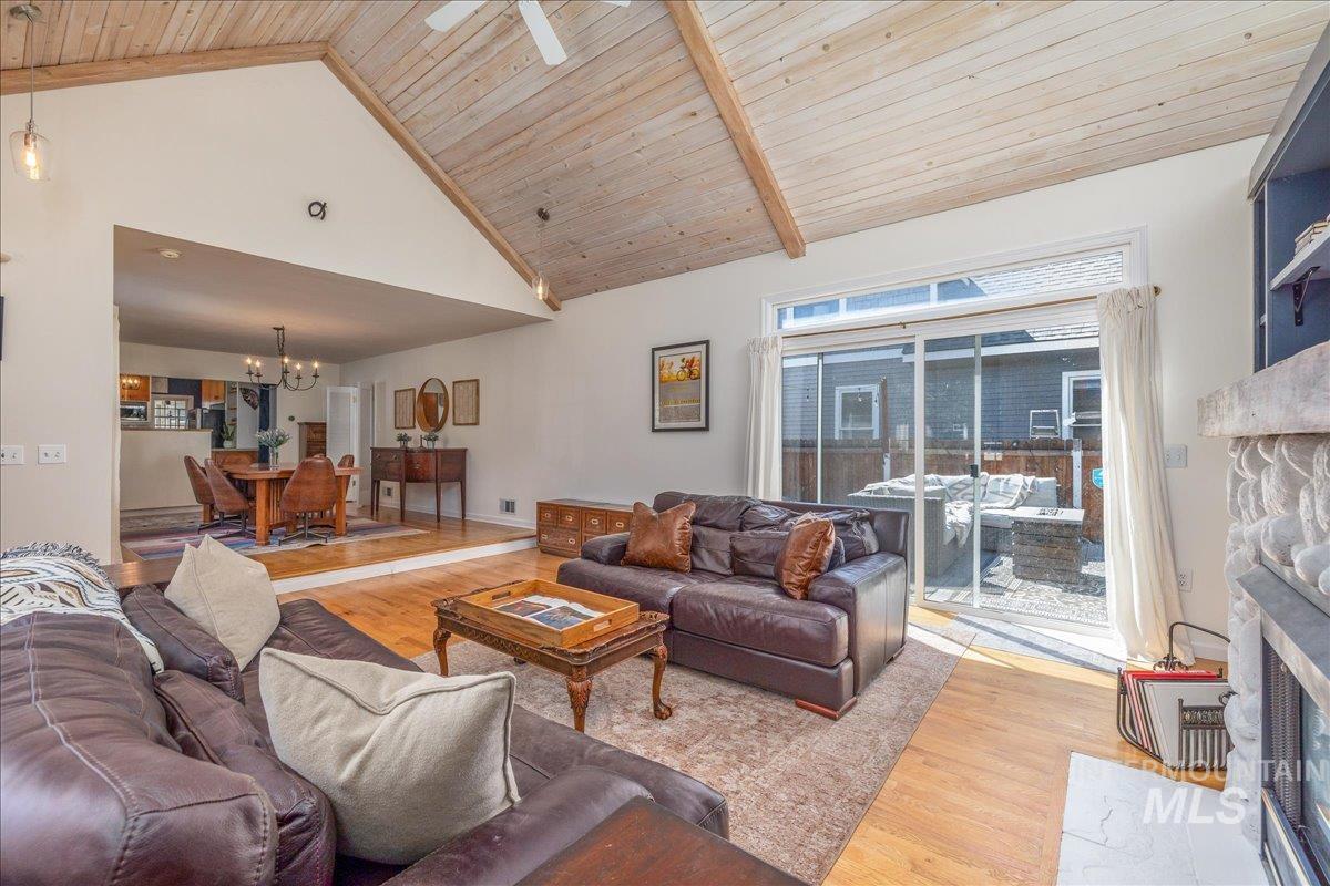 115 N Coston St., Boise, Idaho 83712, 4 Bedrooms, 2 Bathrooms, Residential For Sale, Price $850,000,MLS 98997190