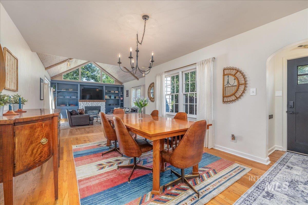 115 N Coston St., Boise, Idaho 83712, 4 Bedrooms, 2 Bathrooms, Residential For Sale, Price $850,000,MLS 98997190