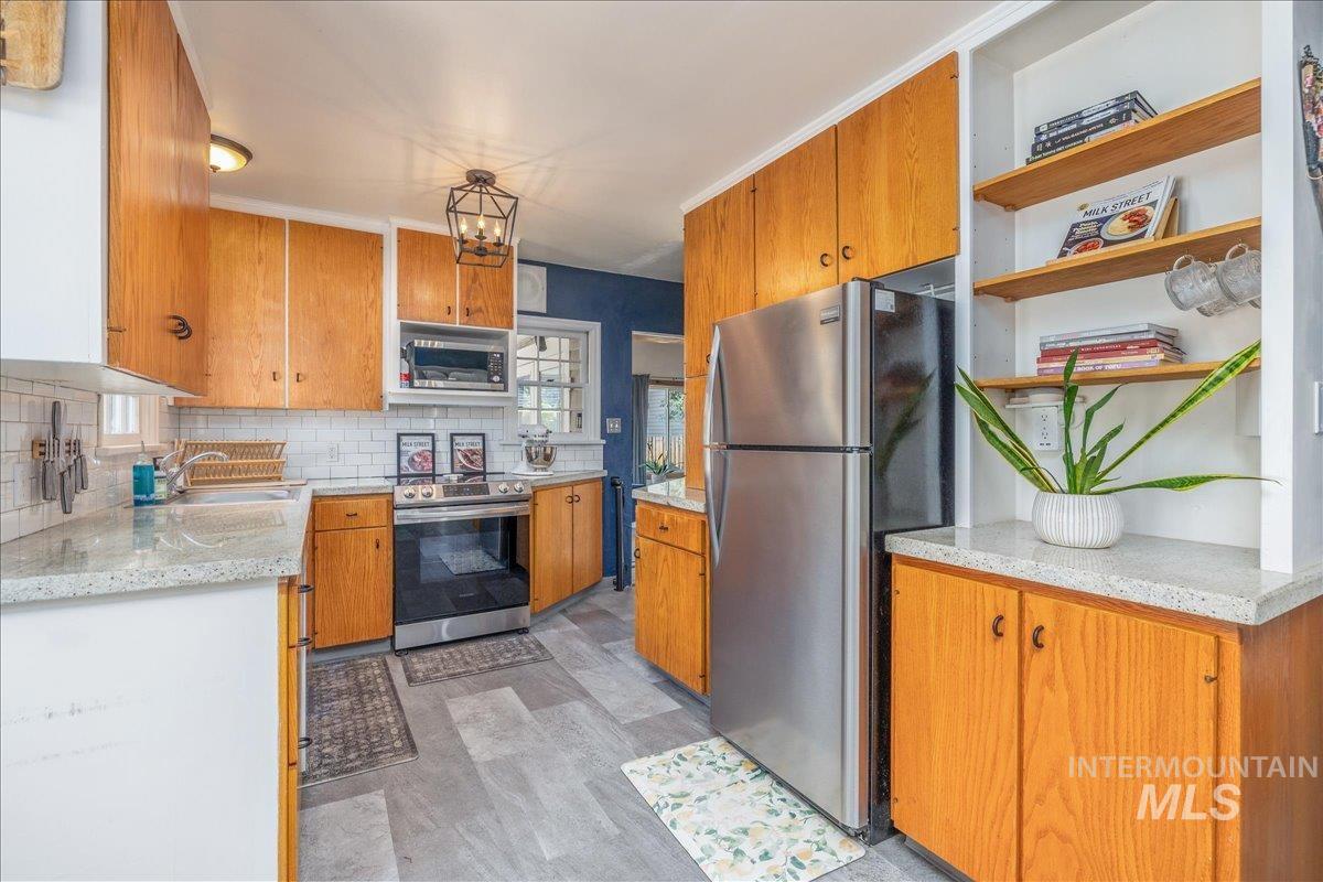 115 N Coston St., Boise, Idaho 83712, 4 Bedrooms, 2 Bathrooms, Residential For Sale, Price $850,000,MLS 98997190