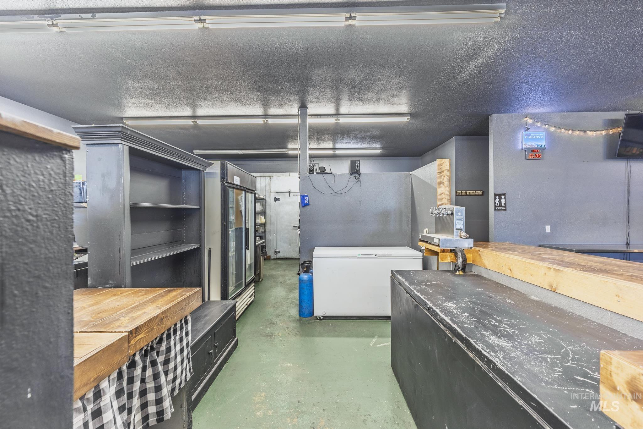 603 N Front Street - The Hangout, CottonWood, Idaho 83522, Business/Commercial For Sale, Price $199,000, 98997193