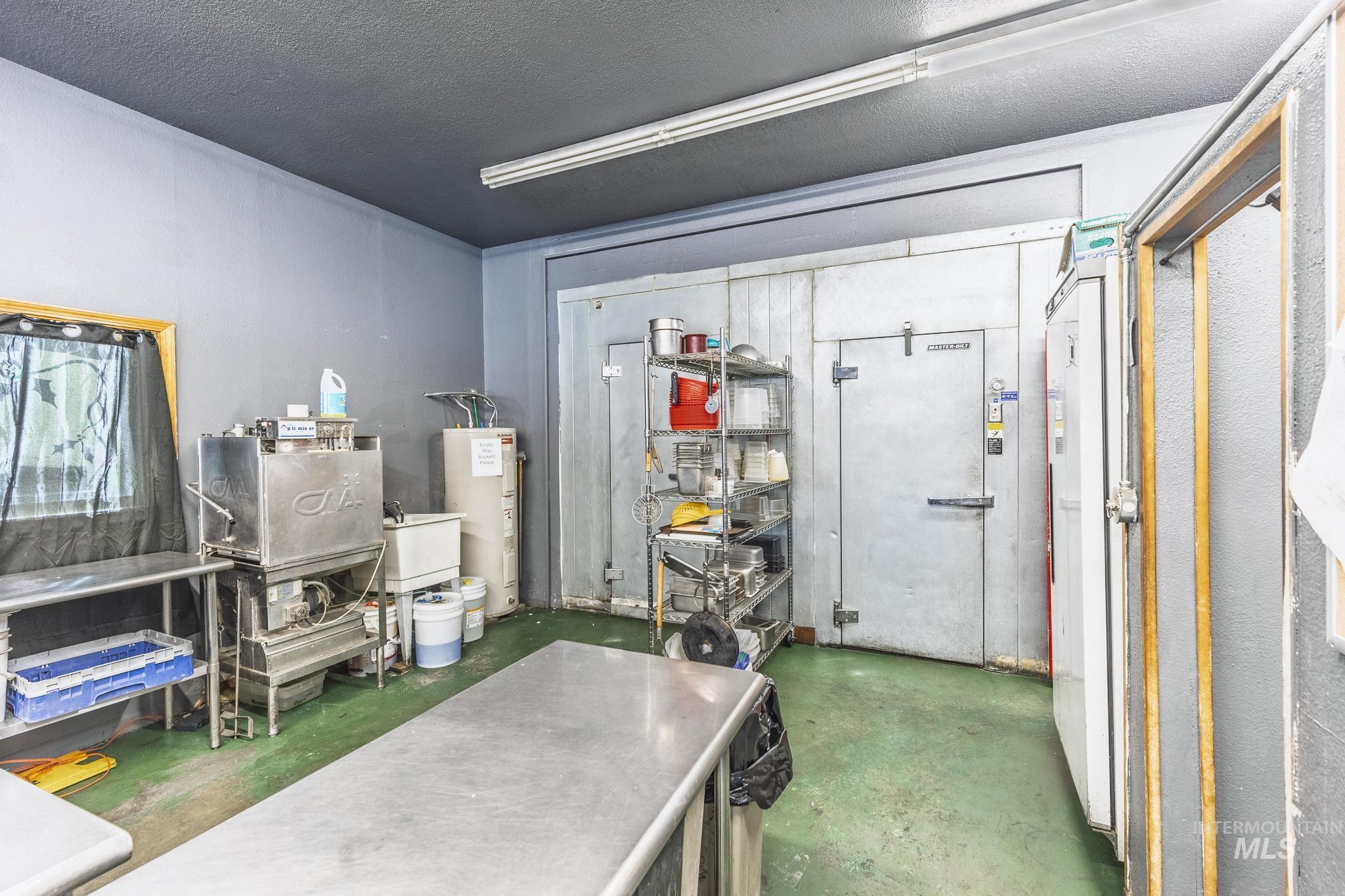 603 N Front Street - The Hangout, CottonWood, Idaho 83522, Business/Commercial For Sale, Price $199,000, 98997193