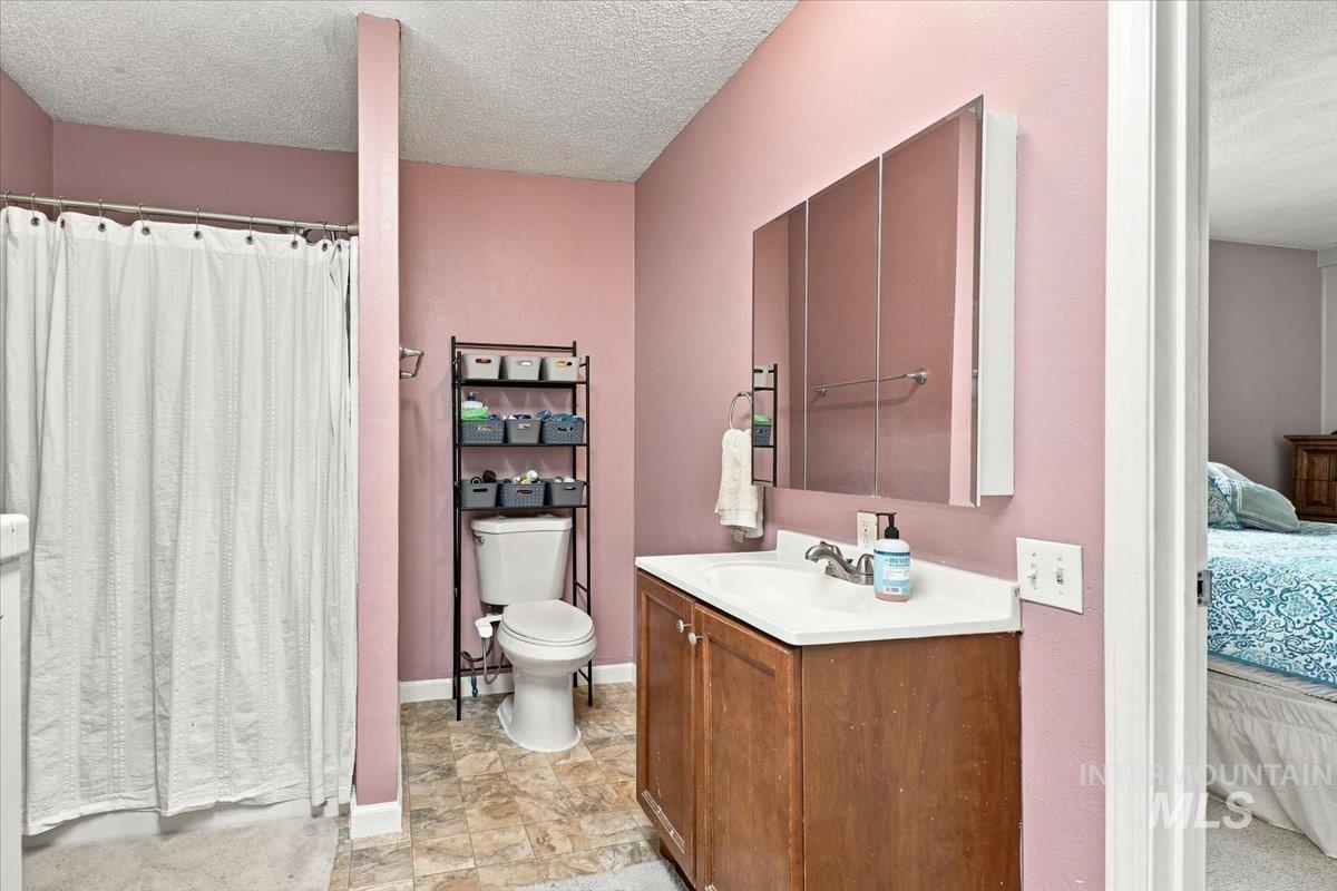 715 King Ave, Nyssa, Oregon 83605, 3 Bedrooms, 2 Bathrooms, Residential For Sale, Price $269,000,MLS 98997194