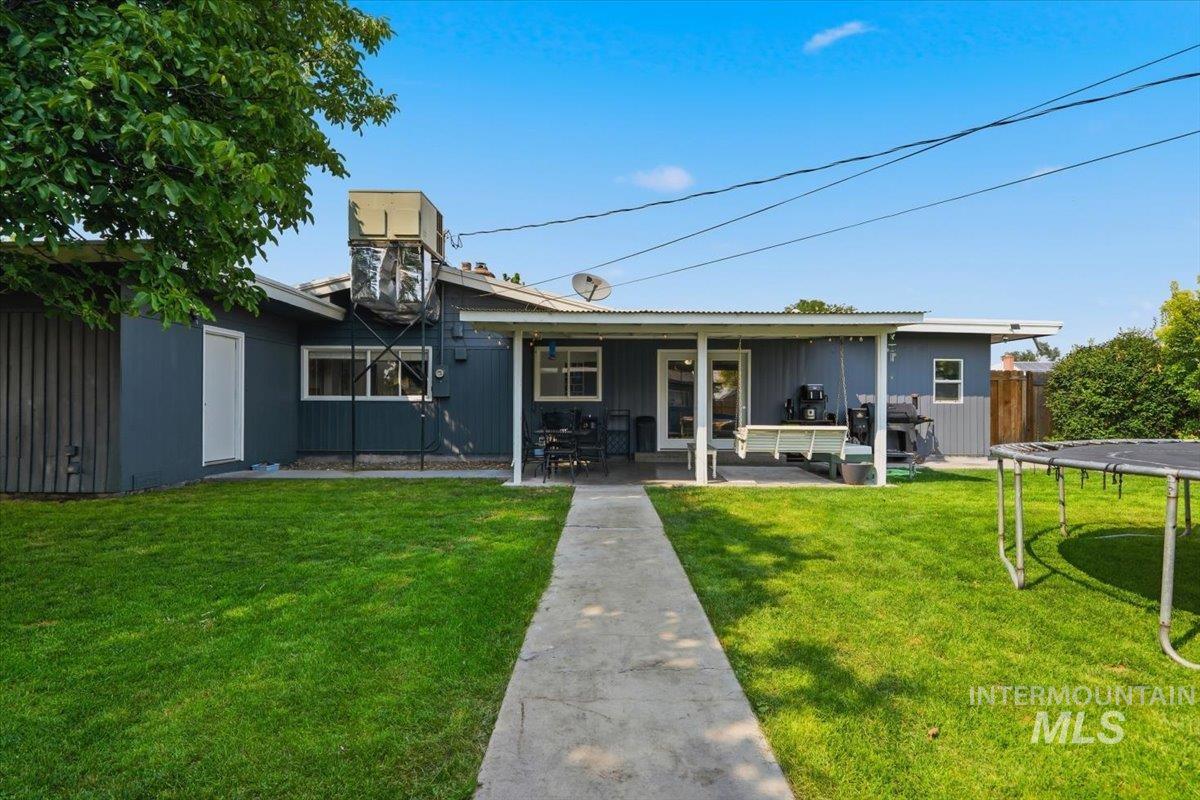 715 King Ave, Nyssa, Oregon 83605, 3 Bedrooms, 2 Bathrooms, Residential For Sale, Price $269,000,MLS 98997194