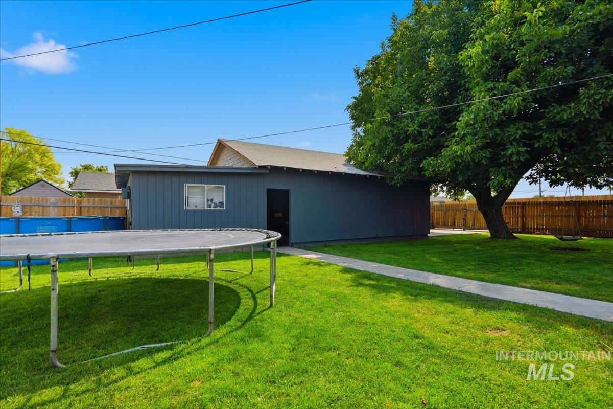 715 King Ave, Nyssa, Oregon 83605, 3 Bedrooms, 2 Bathrooms, Residential For Sale, Price $269,000,MLS 98997194