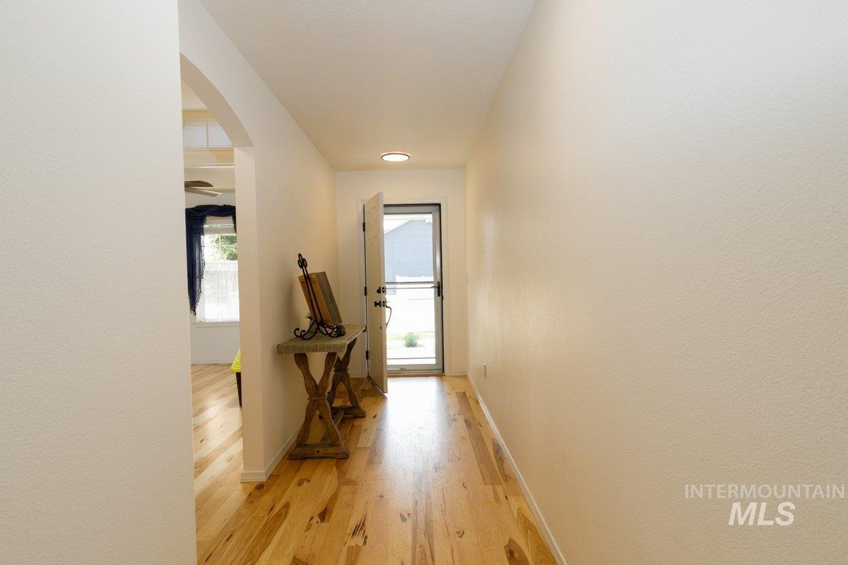 2138 N Mauve, Kuna, Idaho 83634, 3 Bedrooms, 2 Bathrooms, Residential For Sale, Price $468,000, 98997199