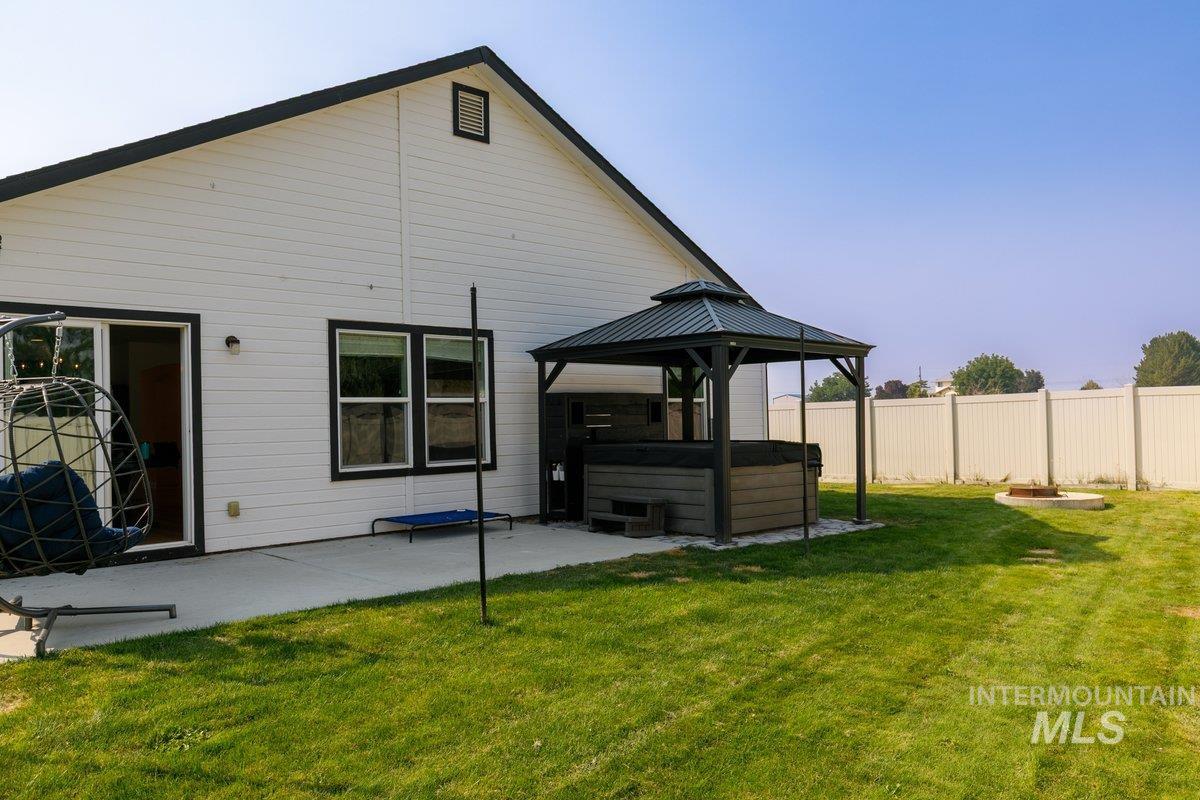 2138 N Mauve, Kuna, Idaho 83634, 3 Bedrooms, 2 Bathrooms, Residential For Sale, Price $468,000, 98997199