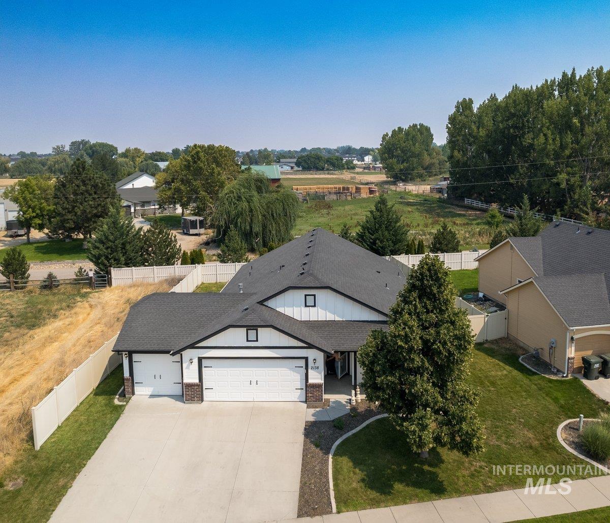 2138 N Mauve, Kuna, Idaho 83634, 3 Bedrooms, 2 Bathrooms, Residential For Sale, Price $468,000, 98997199