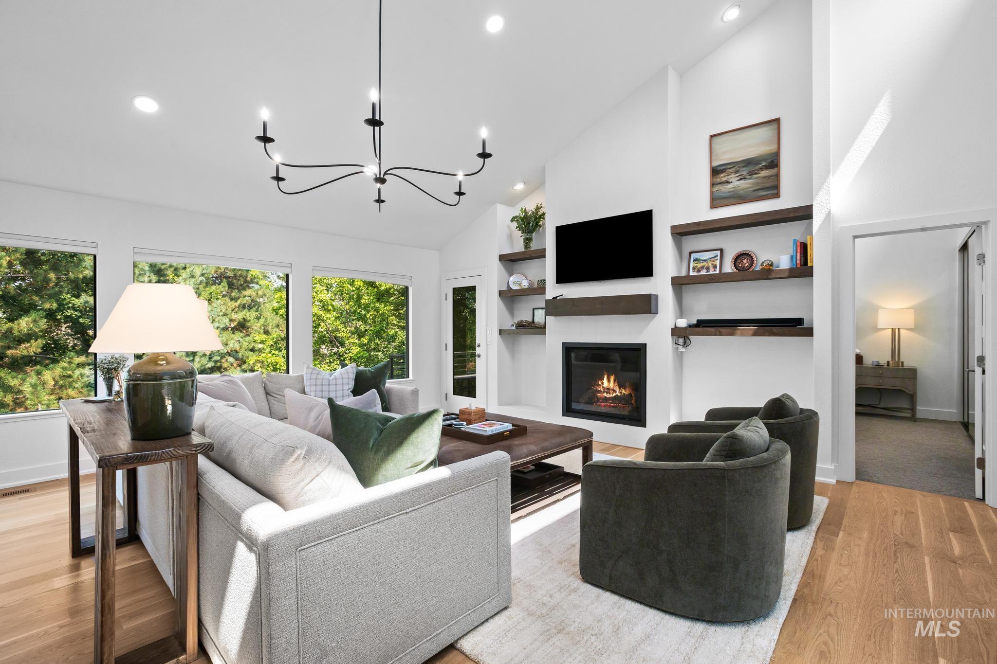 490 E Balmoral Rd, Boise, Idaho 83702, 5 Bedrooms, 3 Bathrooms, Residential For Sale, Price $1,400,000, 98997200